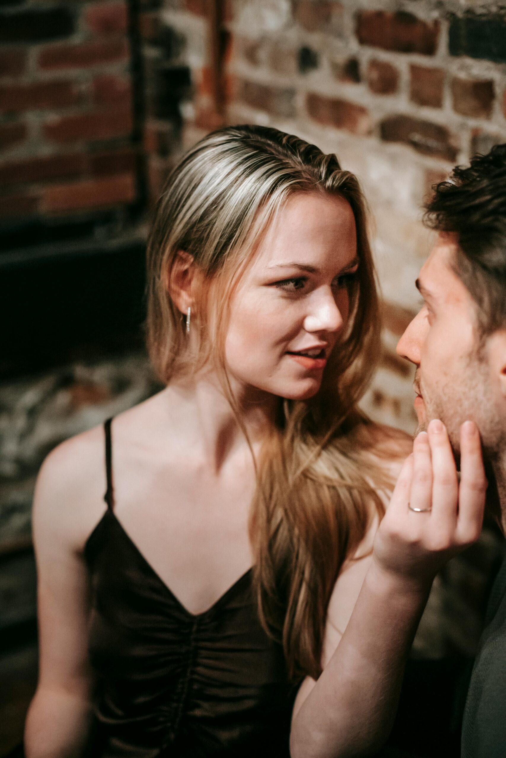 Man and woman dining | Source: Pexels