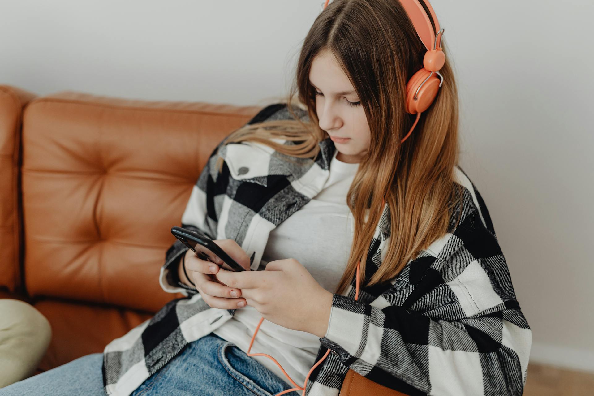 A Spoiled Girl Mocked My Daughter at Her Sleepover Birthday Party – My Wife and I Taught Her a Lesson