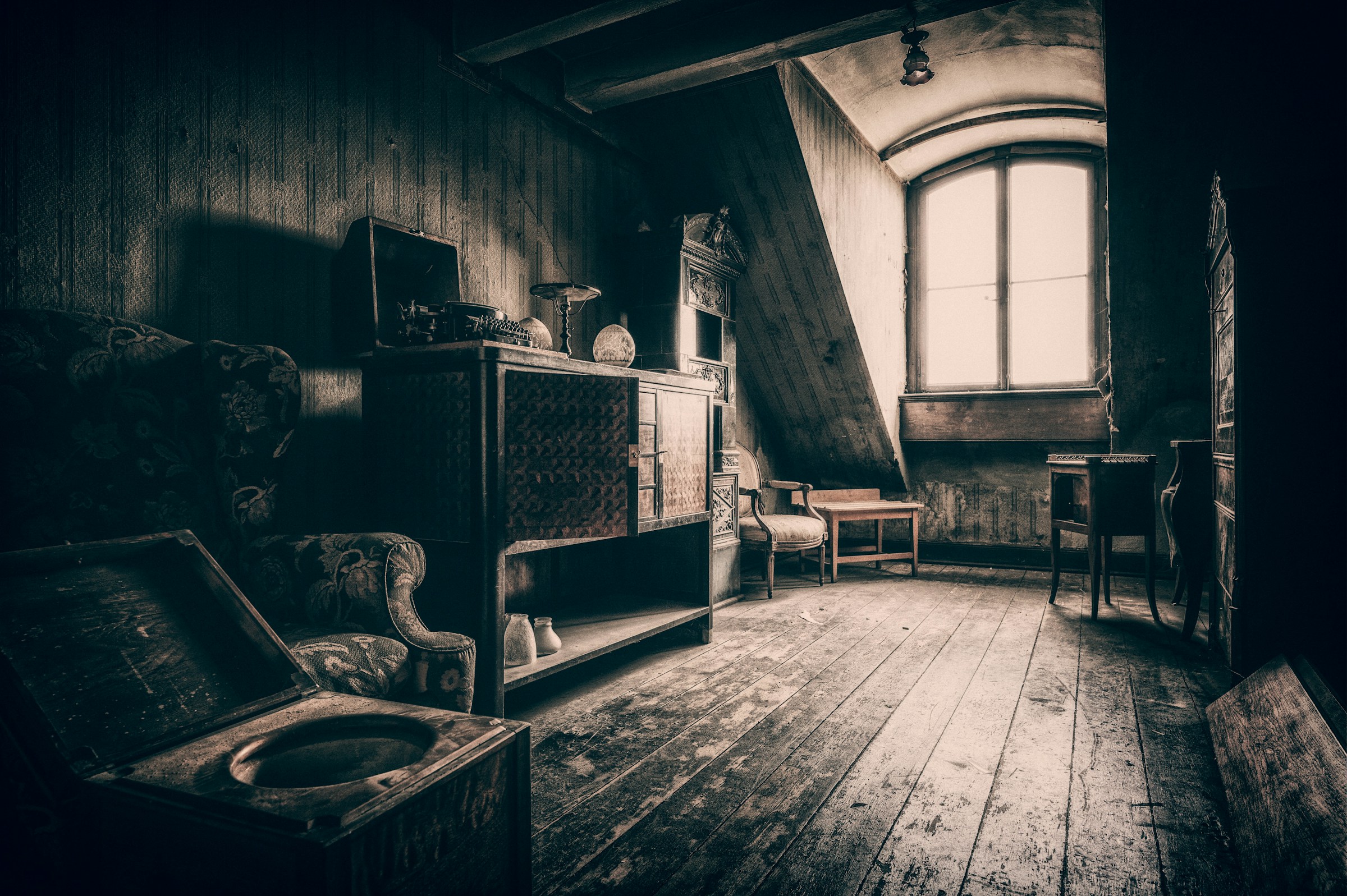 I Disowned My Grandparents after the Birth of My Baby and Uncovering a Shocking Truth – Did I Do the Right Thing?