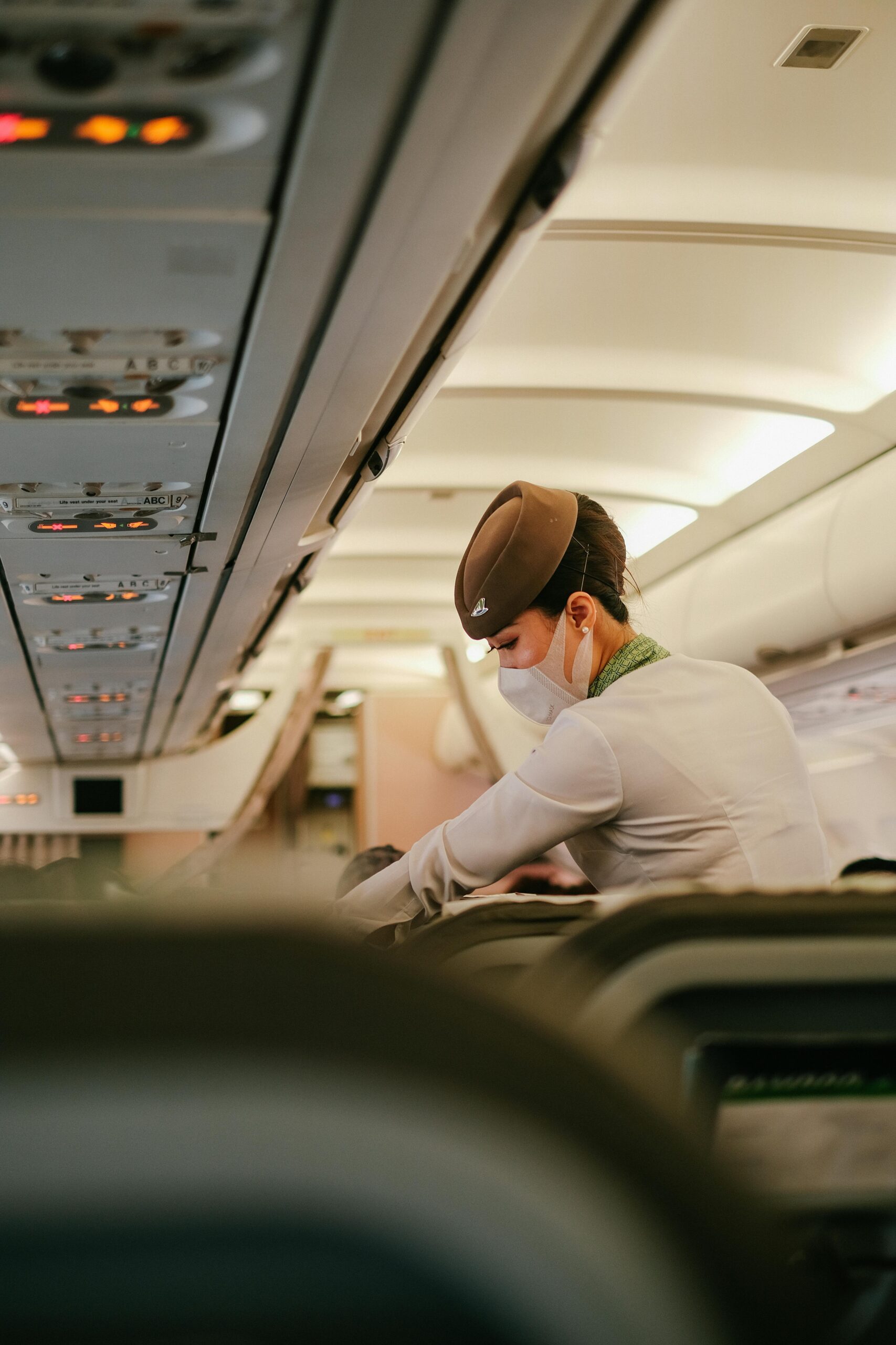 A Man Next to Me on the Plane Planned to Cheat on His Wife – I Devised a Plan to Expose Him
