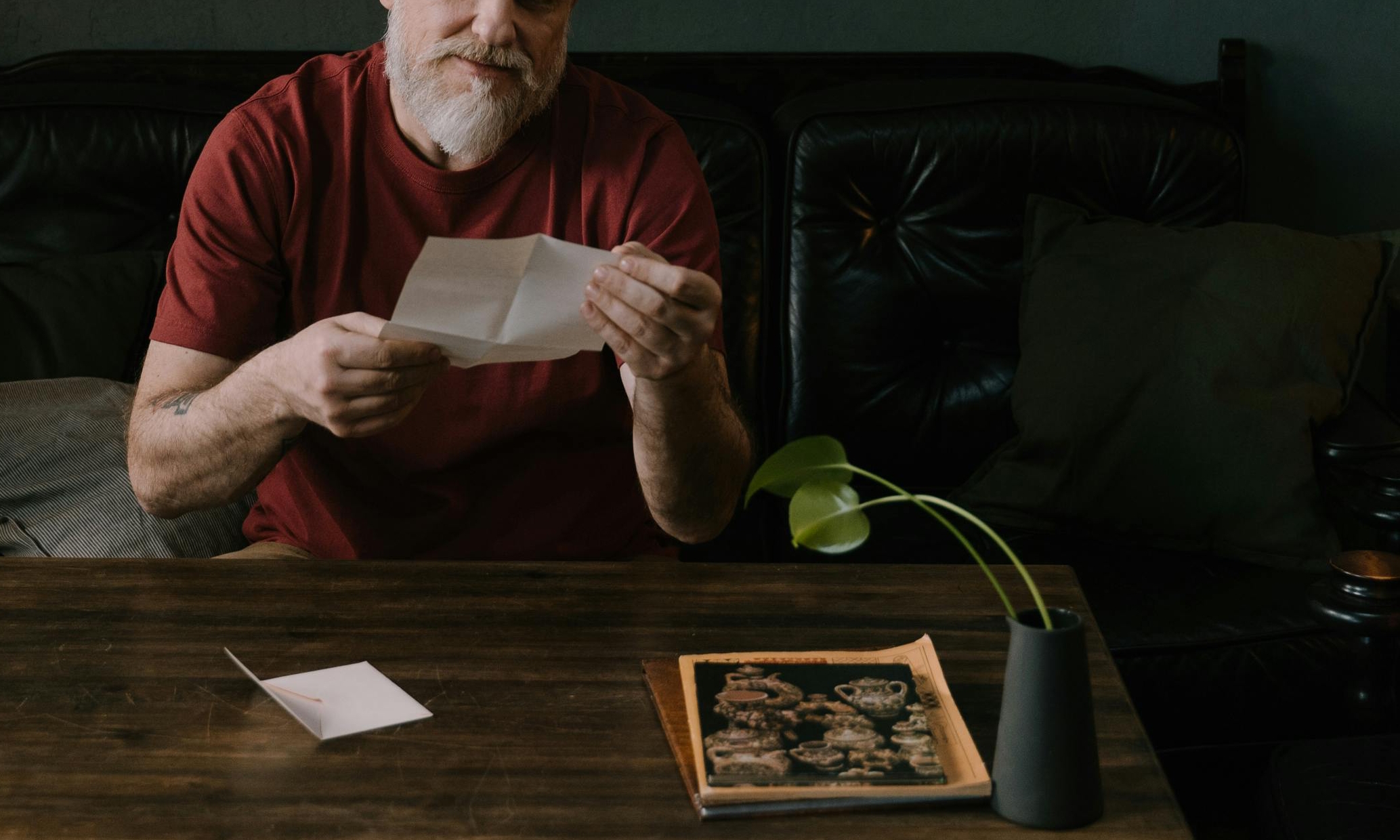 I Rented My Apartment to a Sweet Old Couple – When They Moved Out, I Was Shocked by What I Found Inside