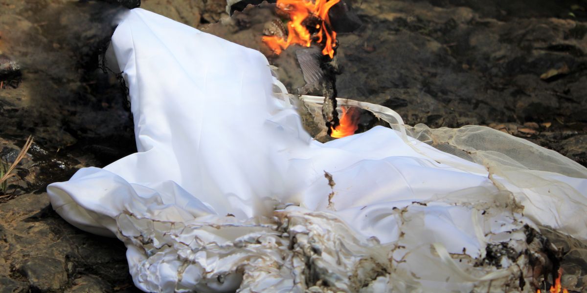 Sister Burns Bride's Dress — For a Stunning Reason