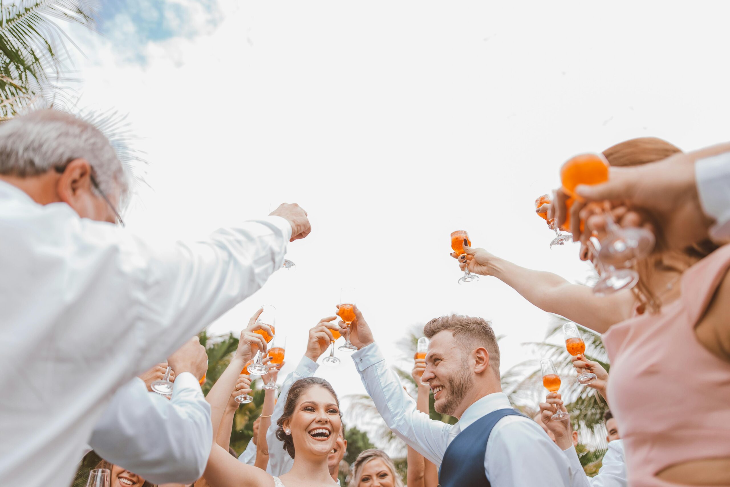 Wedding toast | Source: Pexels