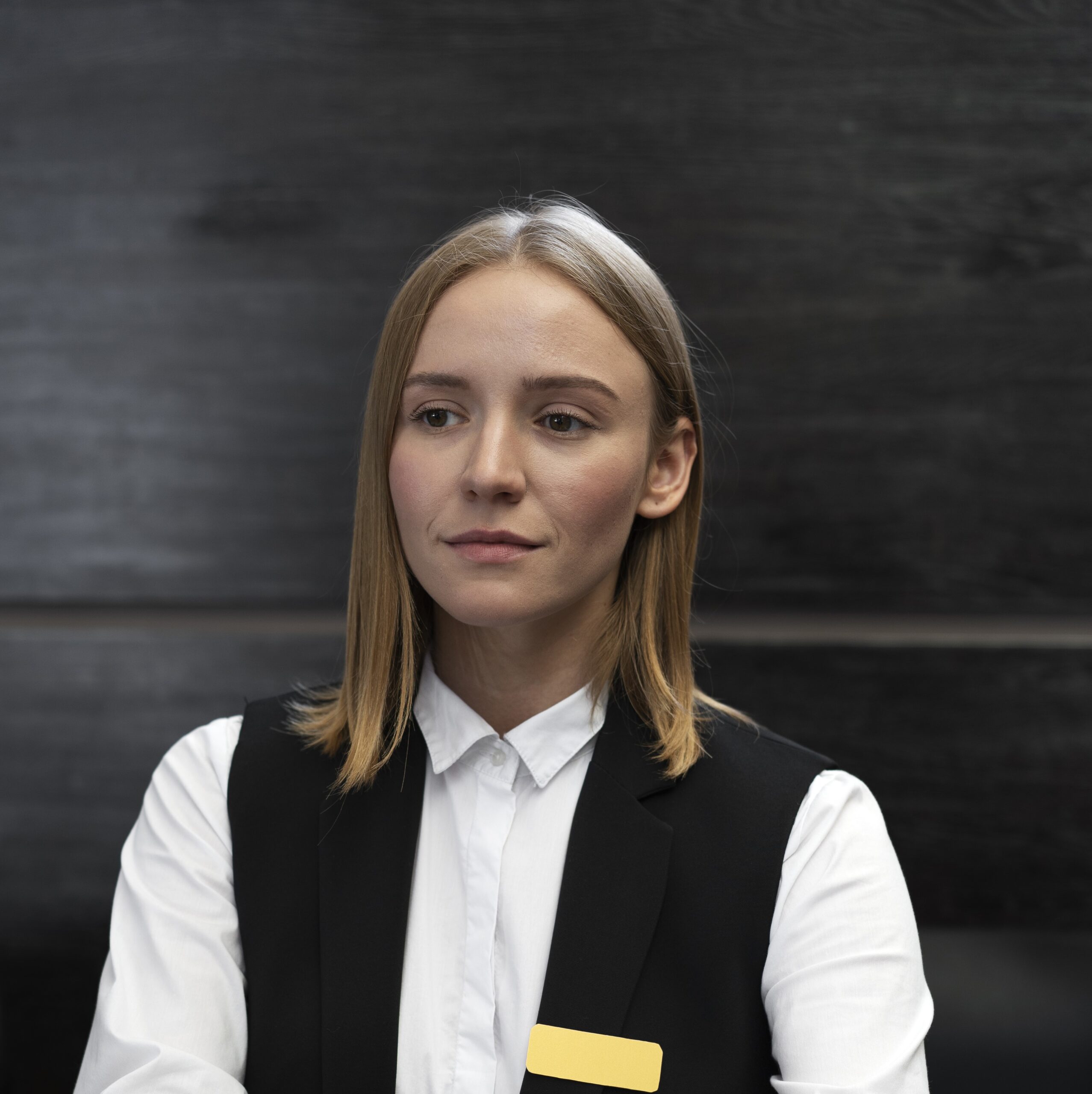 Rich Hotel Guest Humiliated Me before His Young Girlfriend — As the Receptionist, I Taught Them a Harsh Lesson