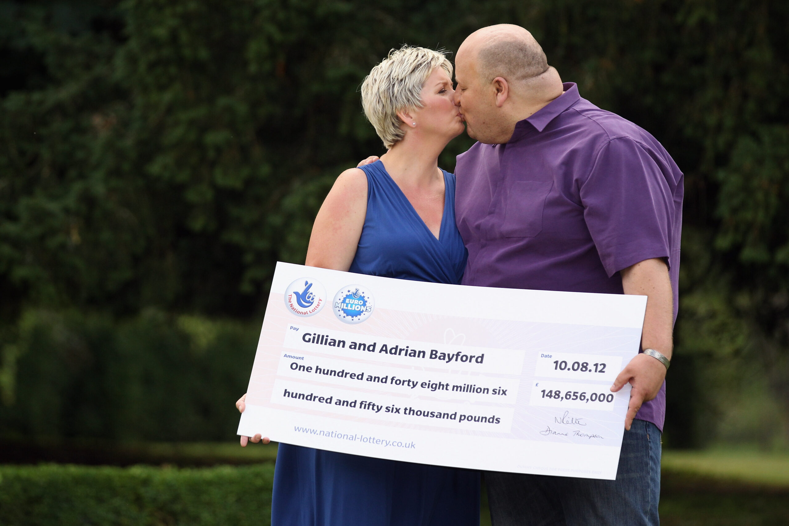 Hospital Worker Won over $180 Million Lottery But Lost Her Family for a Heartbreaking Reason