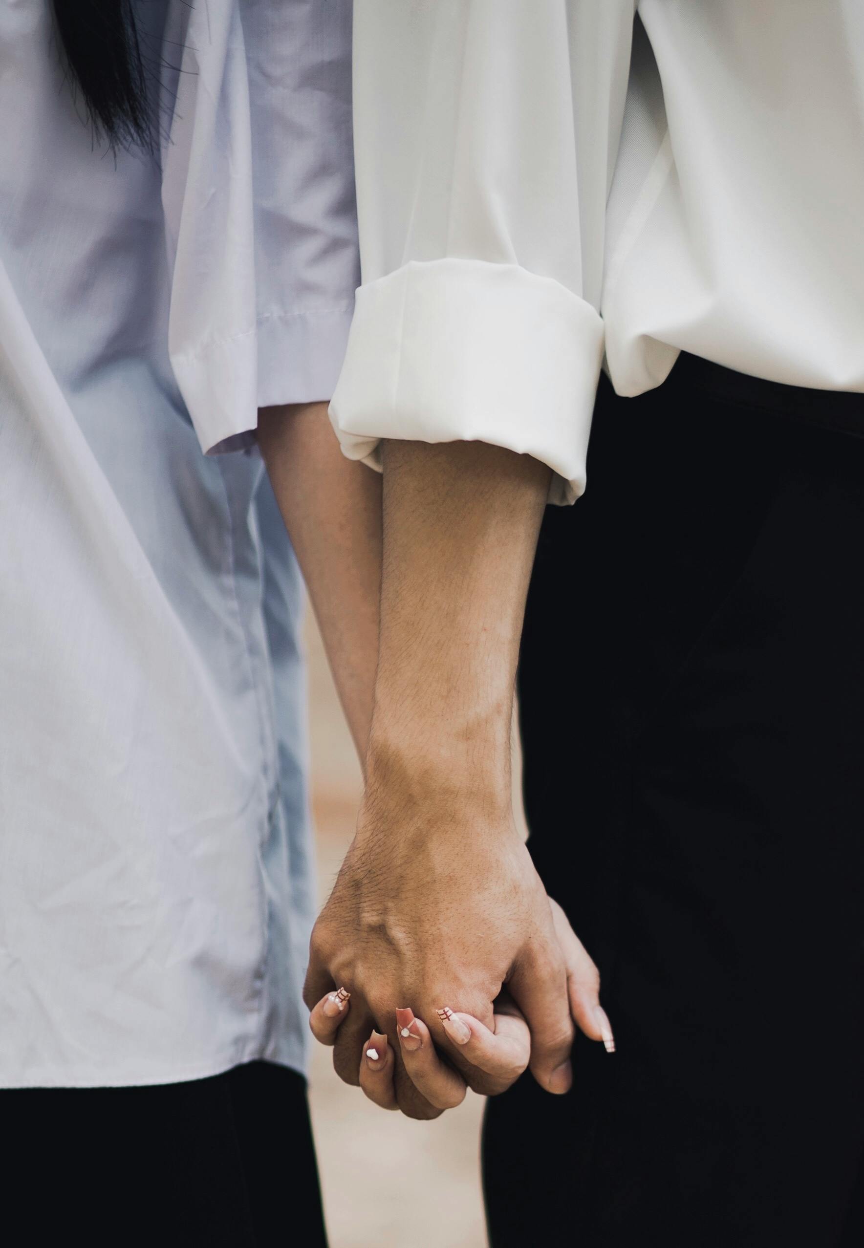 Ex-Call Girl Meets Her Fiancé's Family Only to Discover That Her Father-in-Law Used to Be Her Client— Story of the Day