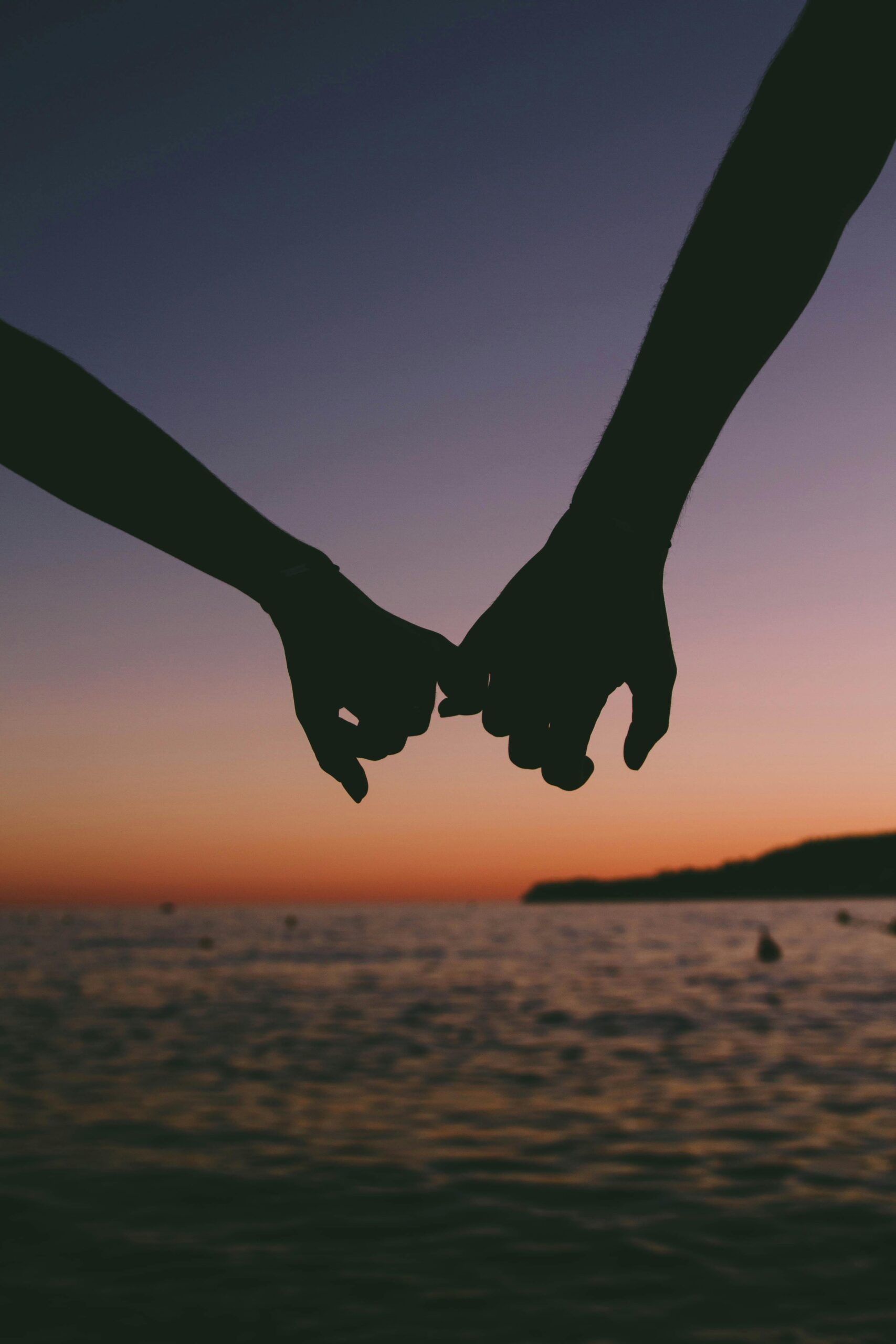 I Asked My Best Friend to Pretend We're a Couple in Front of My Parents, Now We Are Engaged — Story of the Day