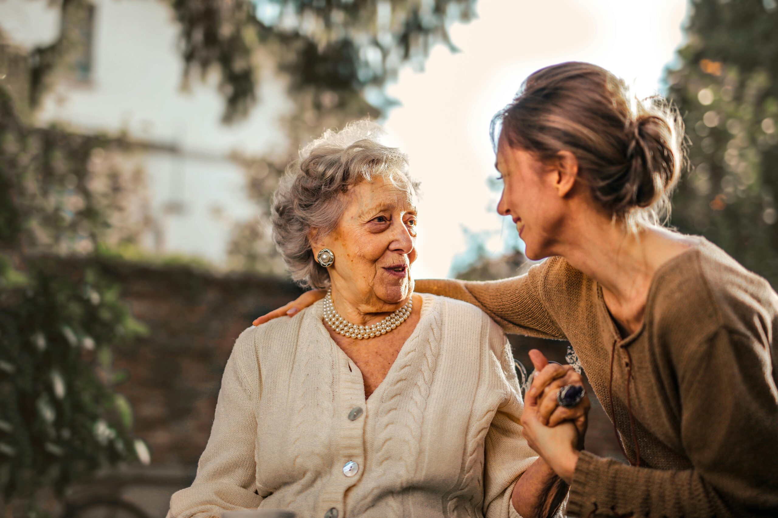 I Asked My Best Friend to Pretend We're a Couple in Front of My Parents, Now We Are Engaged — Story of the Day