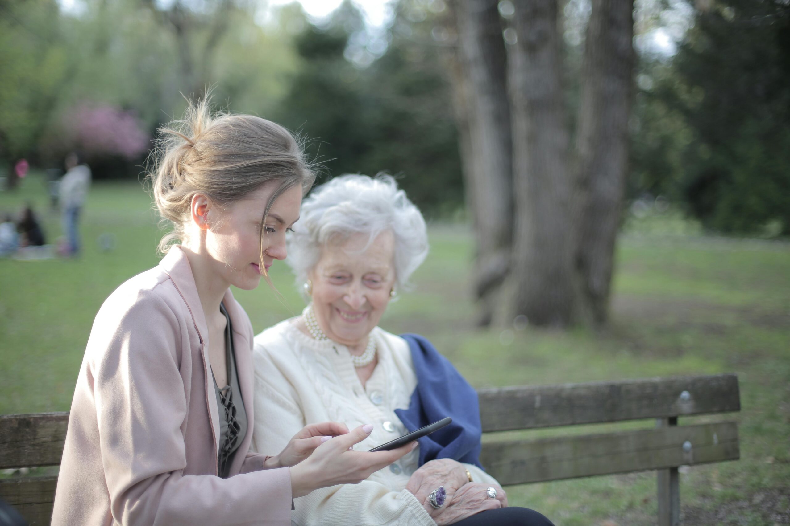 I Asked My Best Friend to Pretend We're a Couple in Front of My Parents, Now We Are Engaged — Story of the Day