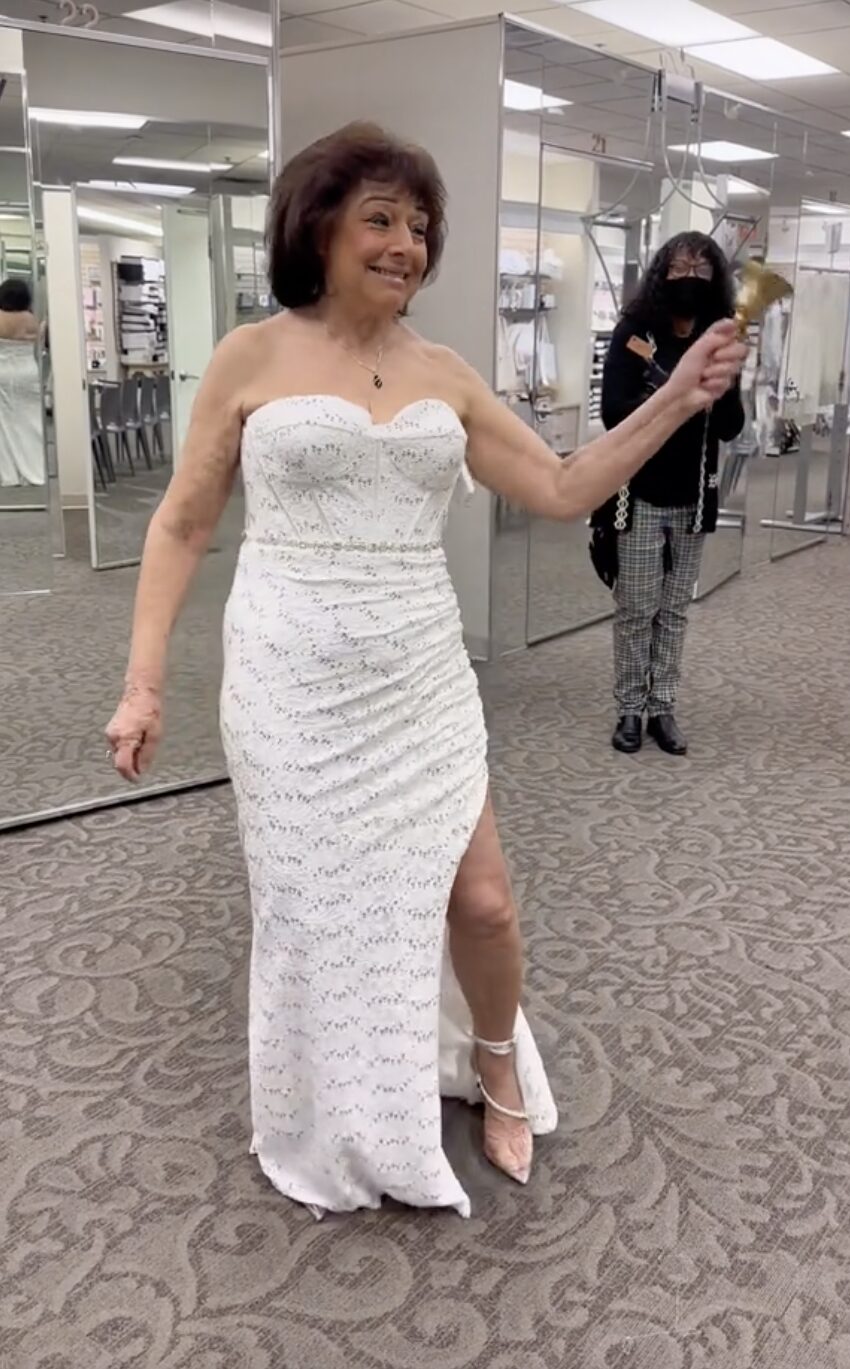 80-Year-Old Bride Wows People in Wedding Dress before Marrying 60-Year-Old Fiancé – Her Look Shocks Everyone